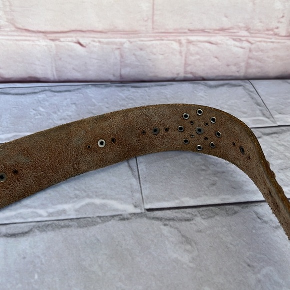 Abercrombie studded brown leather belt size L-XL - Picture 7 of 7